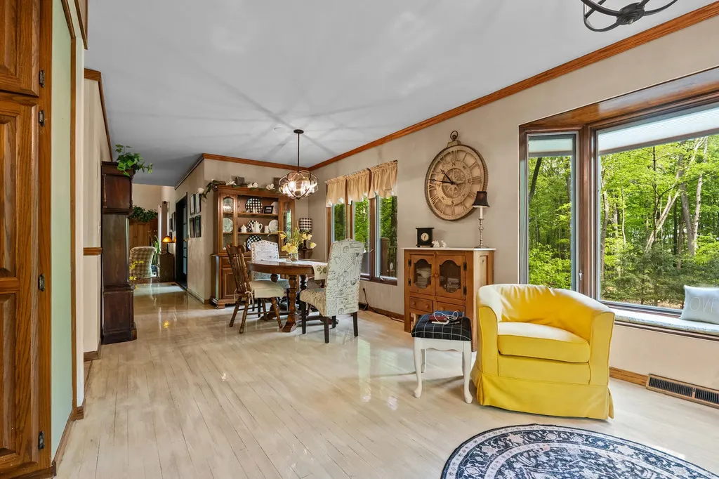 30938 Redfield Street Milton Township MI 49120