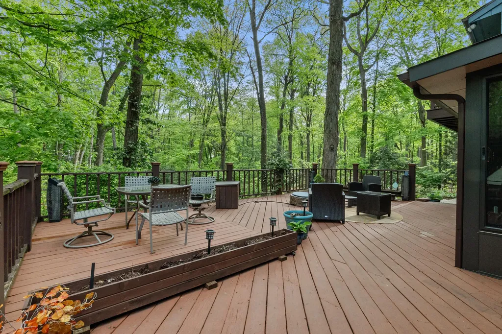 30938 Redfield Street Milton Township MI 49120