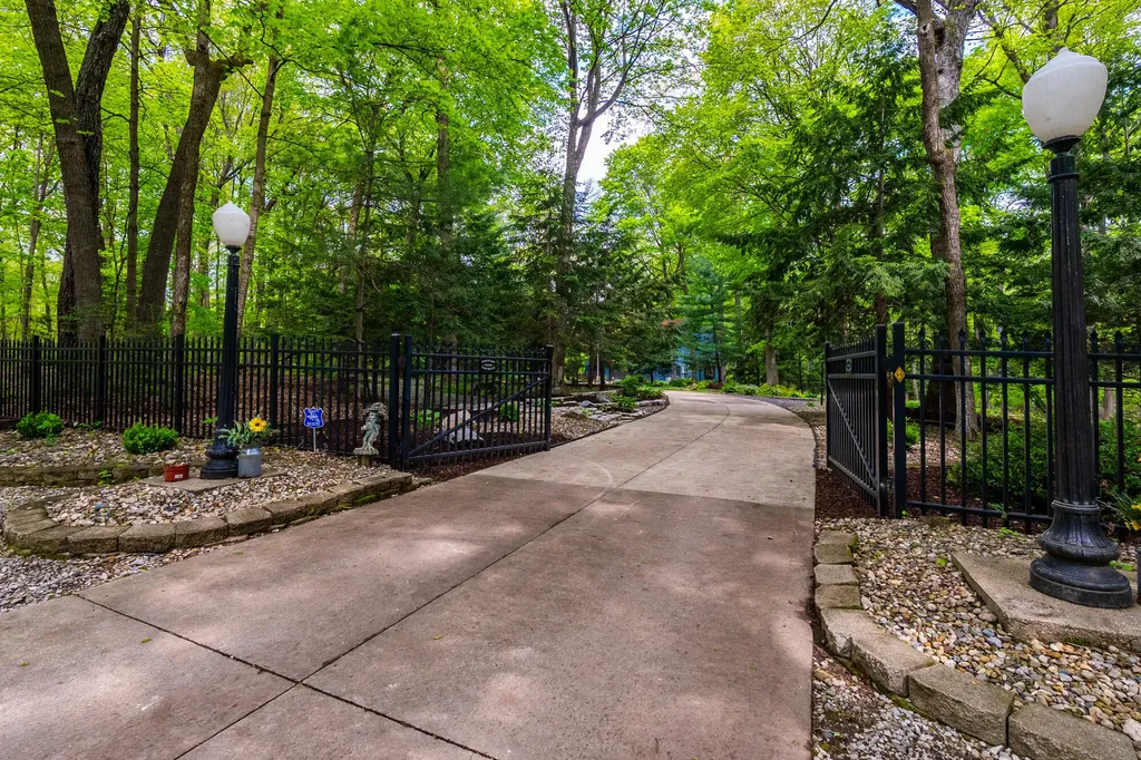 30938 Redfield Street Milton Township MI 49120
