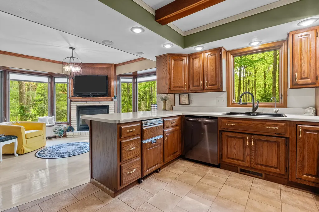 30938 Redfield Street Milton Township MI 49120