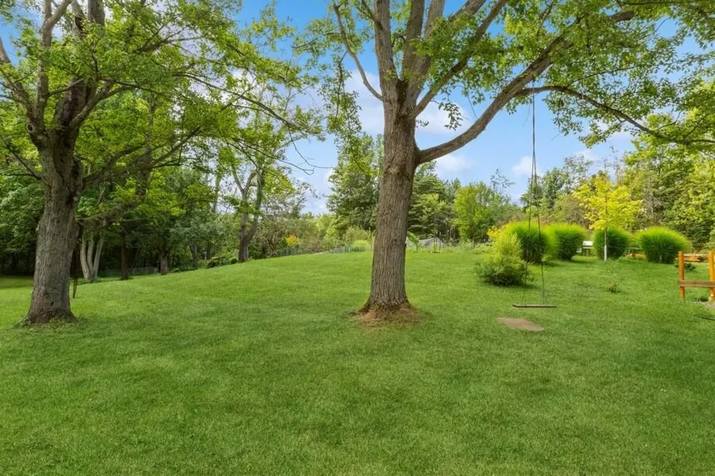 6460 E Galien Buchanan Road Bertrand Township MI 49107
