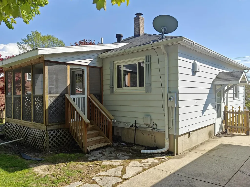 1207 Napier Avenue St. Joseph City MI 49085