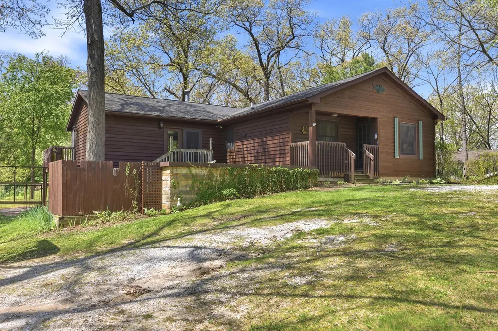 18840 Spring Street New Buffalo Township MI 49117