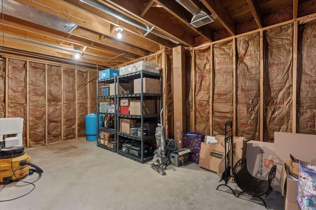 27100 Deerfield Lane Jefferson Township MI 49112