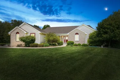 27100 Deerfield Lane Jefferson Township MI 49112
