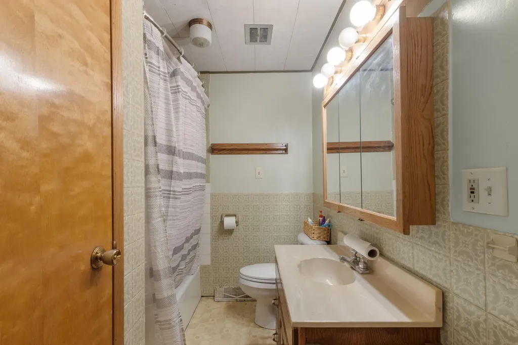 2780 Beebe Road Howard Township MI 49120
