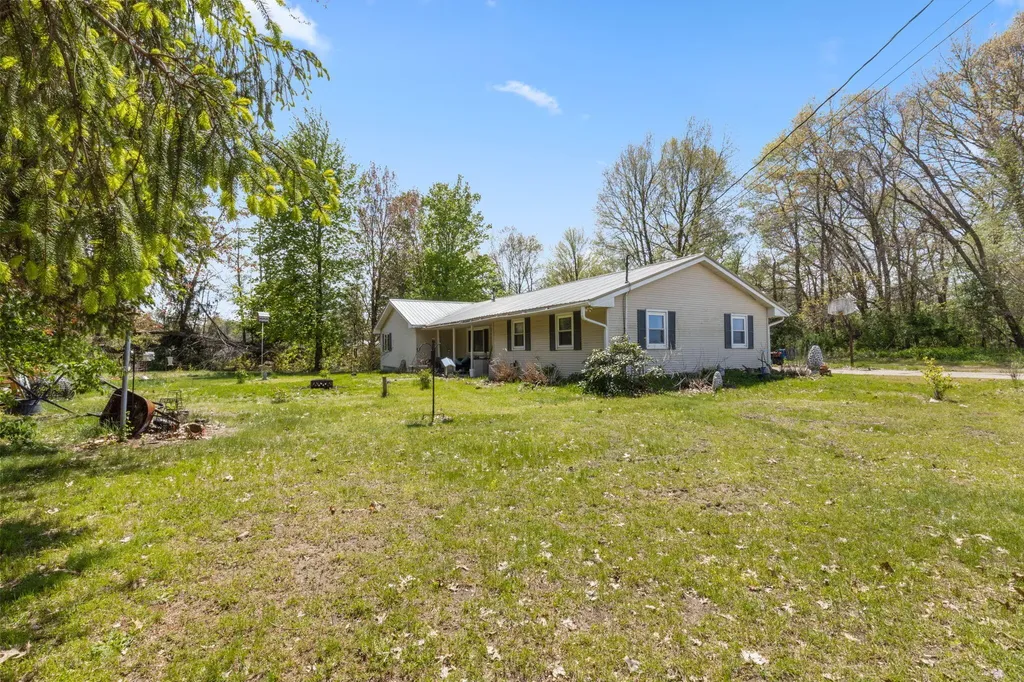2780 Beebe Road Howard Township MI 49120