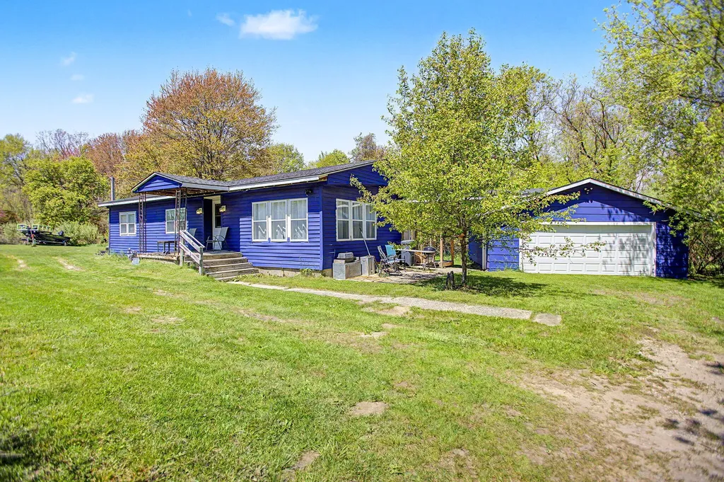 7181 E Beach Drive Casco Township MI 49090