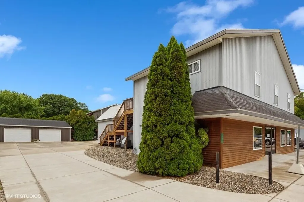 15320 Three Oaks Road Chikaming Township MI 49128