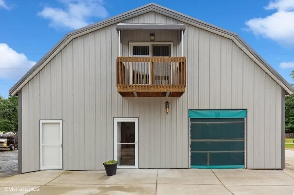 15320 Three Oaks Road Chikaming Township MI 49128