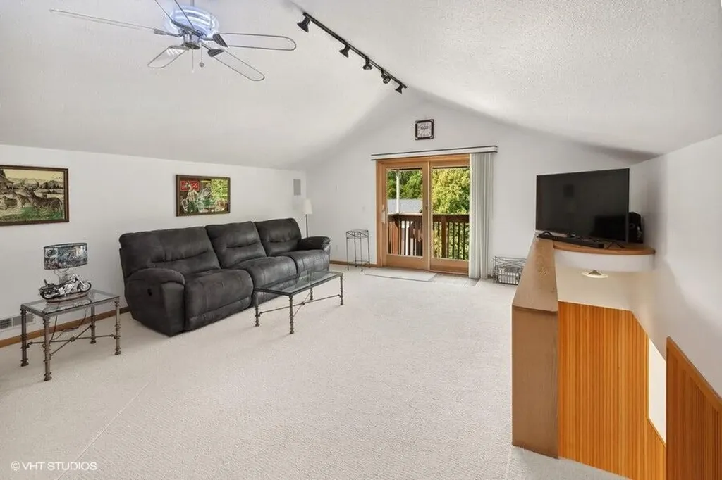 15320 Three Oaks Road Chikaming Township MI 49128