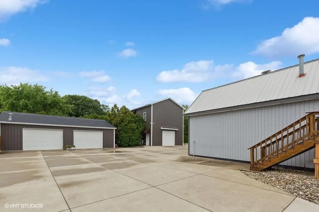 15320 Three Oaks Road Chikaming Township MI 49128