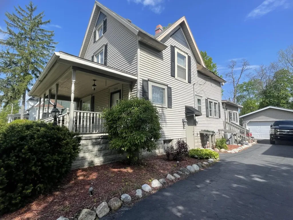 306 W Telegraph Street Dowagiac City MI 49047