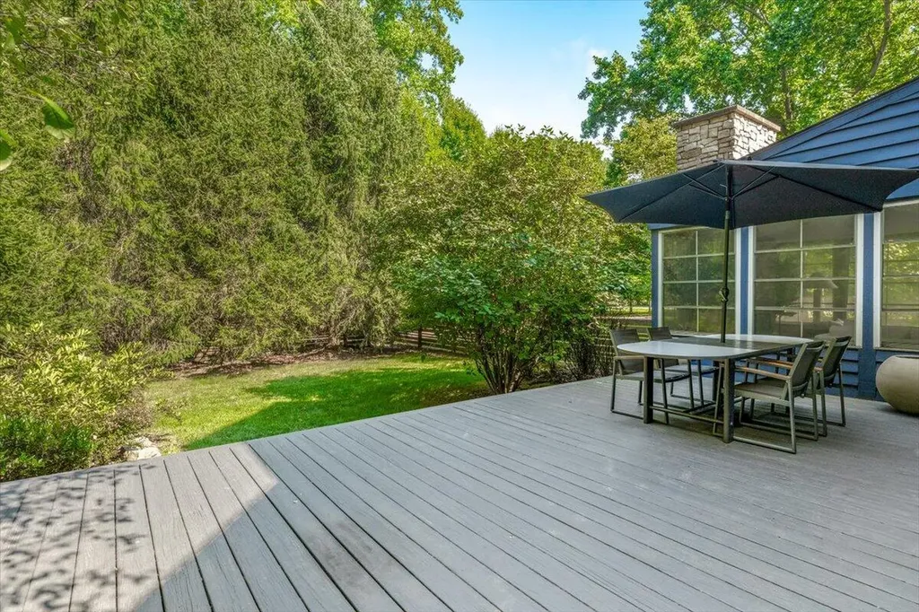 8773 Elm Valley Road Chikaming Township MI 49129