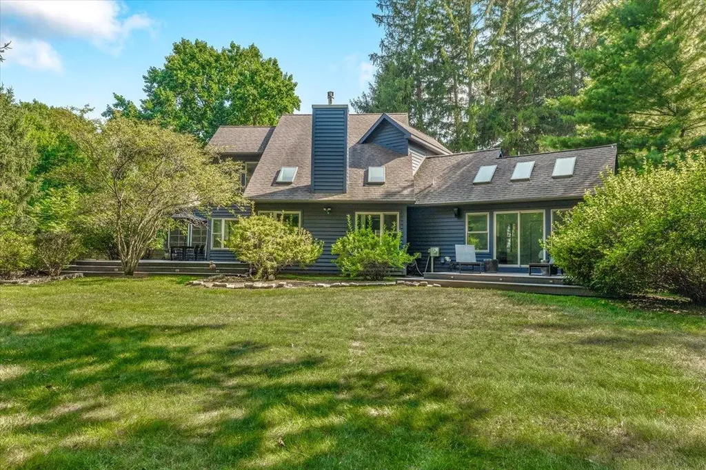 8773 Elm Valley Road Chikaming Township MI 49129