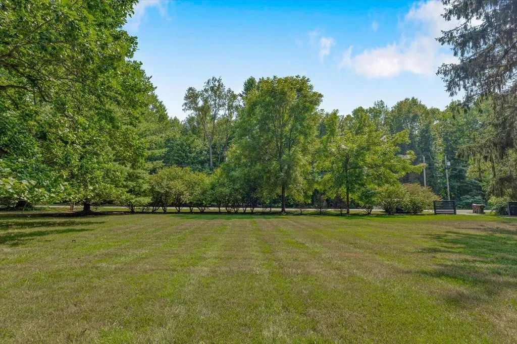 8773 Elm Valley Road Chikaming Township MI 49129