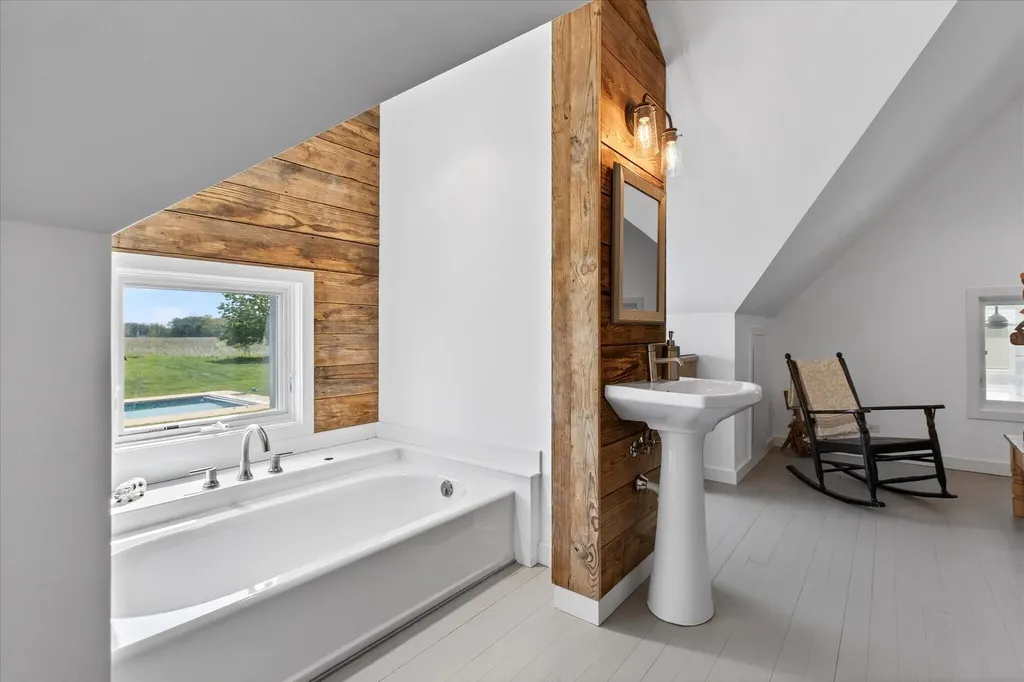 15337 Pardee Road Weesaw Township MI 49113