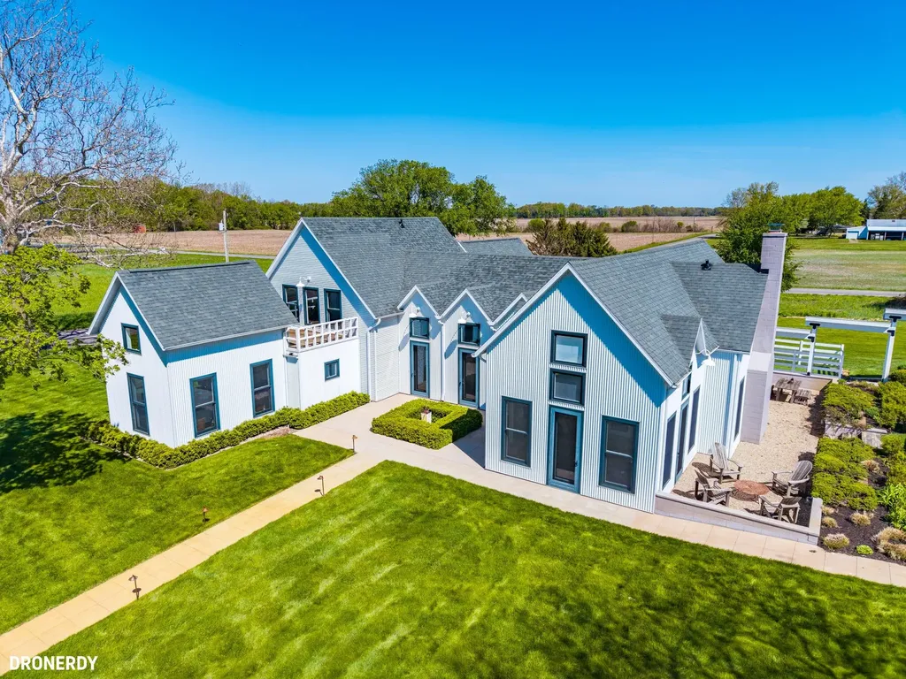 15337 Pardee Road Weesaw Township MI 49113