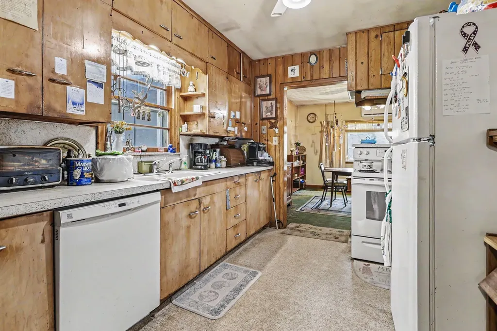 3633 Lakeshore Drive St. Joseph City MI 49085