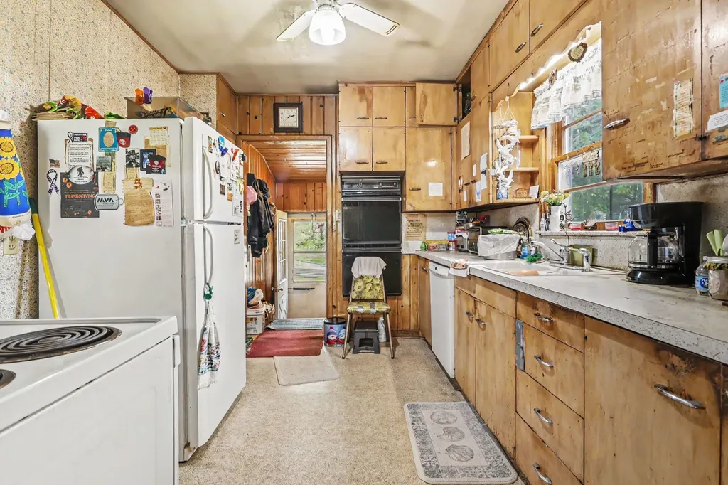 3633 Lakeshore Drive St. Joseph City MI 49085