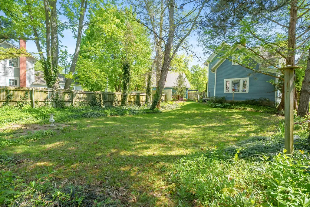 215 N Cedar Street Allegan Township MI 49010