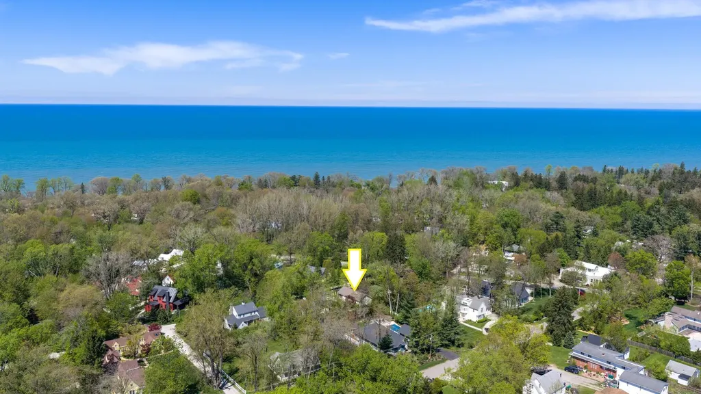 16127 Meadow Drive New Buffalo Township MI 49129