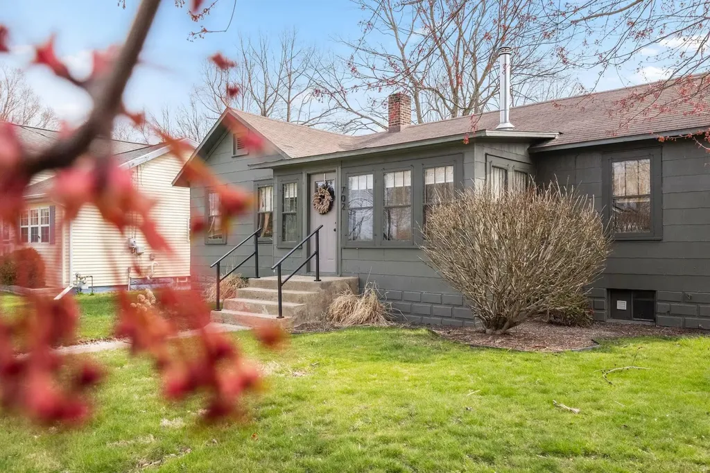 702 N Elm Street Three Oaks Village MI 49128
