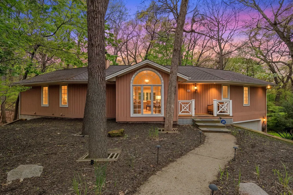 30 Briarwood Trail New Buffalo Township MI 49117