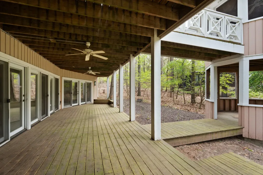 30 Briarwood Trail New Buffalo Township MI 49117