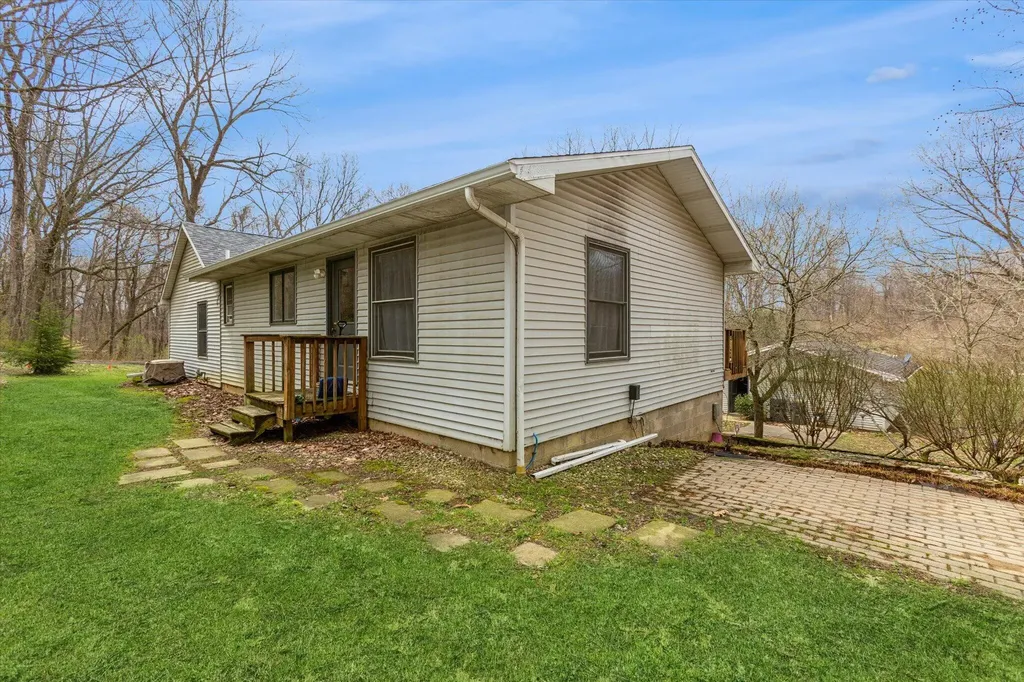 5901 Carmody Road Coloma Charter Township MI 49038