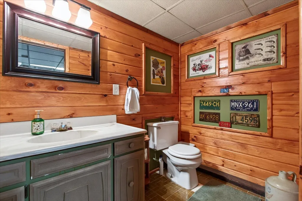 5901 Carmody Road Coloma Charter Township MI 49038