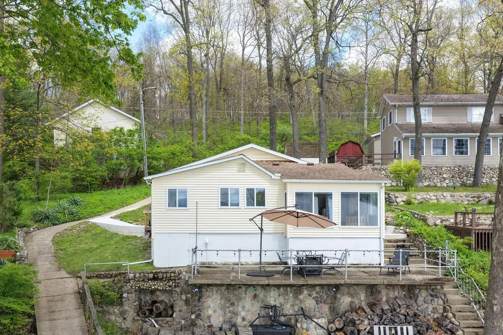 58484 E Clear Lake Road Fabius Township MI 49093