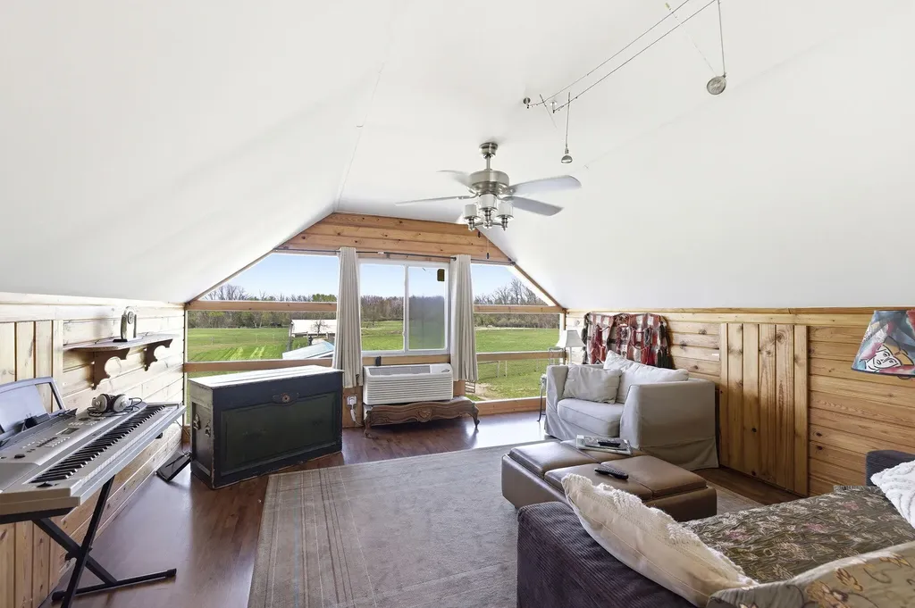11971 S Hildebrandt Road Chikaming Township MI 49125