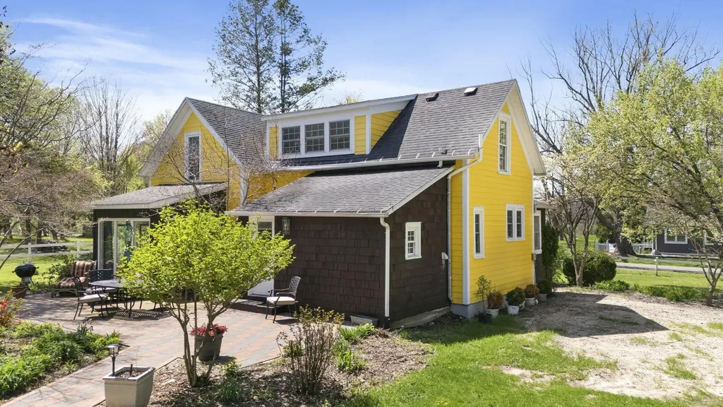 11971 S Hildebrandt Road Chikaming Township MI 49125