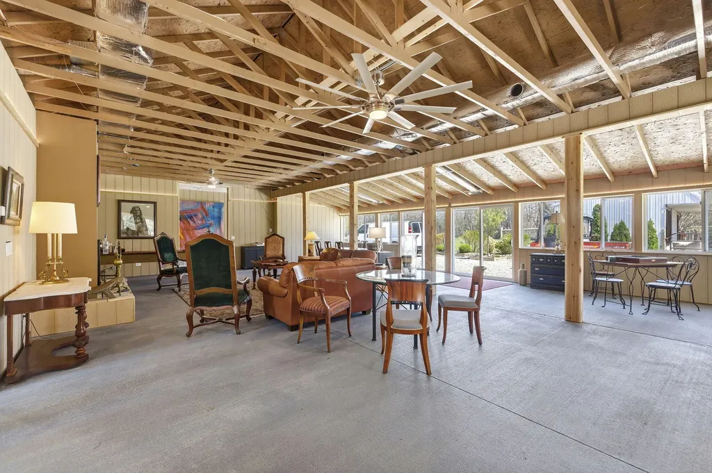 11971 S Hildebrandt Road Chikaming Township MI 49125