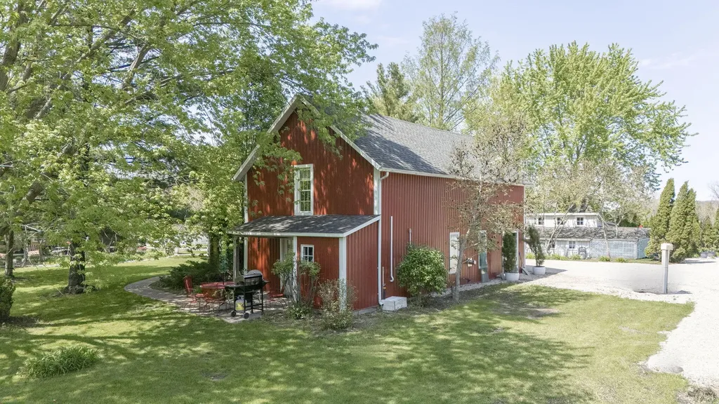 11971 S Hildebrandt Road Chikaming Township MI 49125