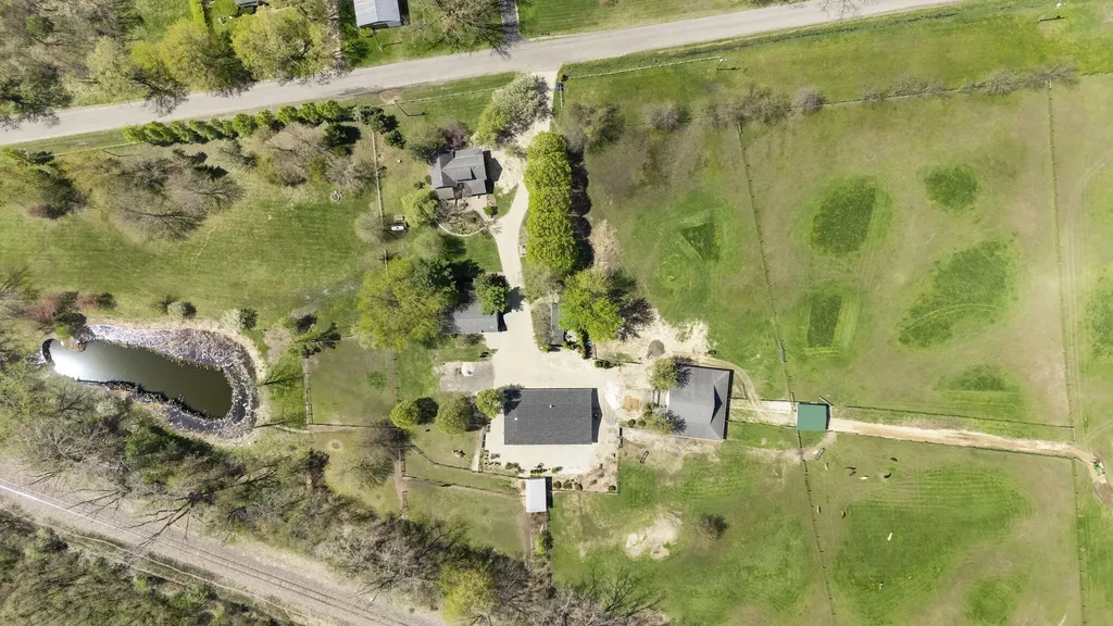 11971 S Hildebrandt Road Chikaming Township MI 49125