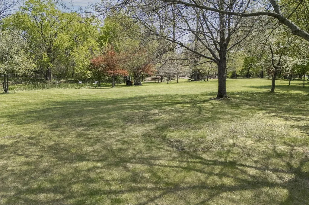 11971 S Hildebrandt Road Chikaming Township MI 49125