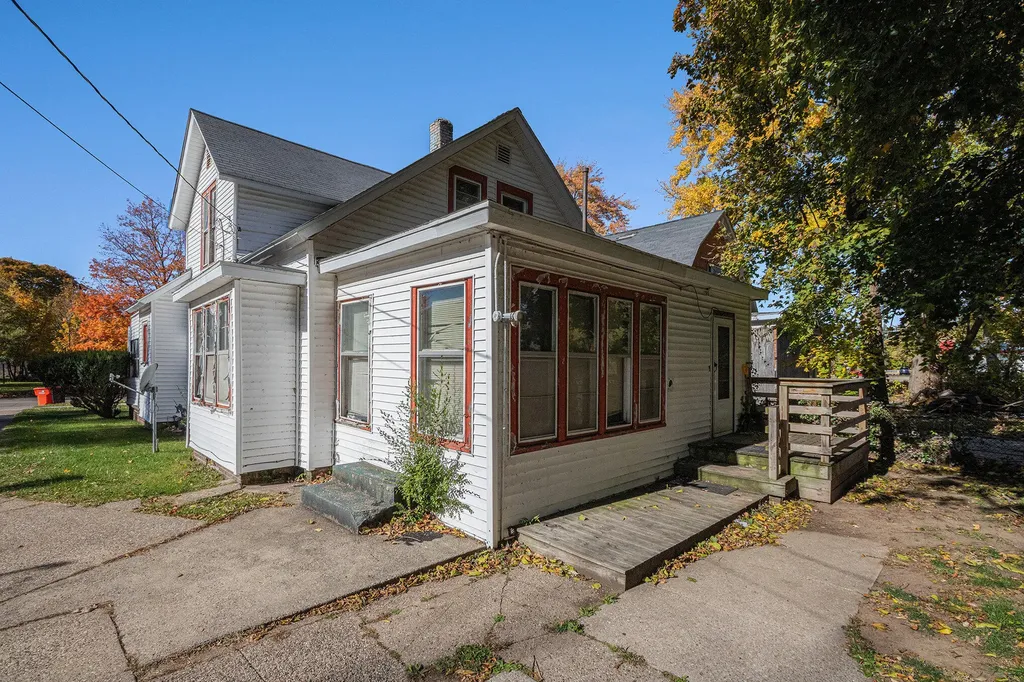 955 Colfax Avenue Benton Harbor City MI 49022