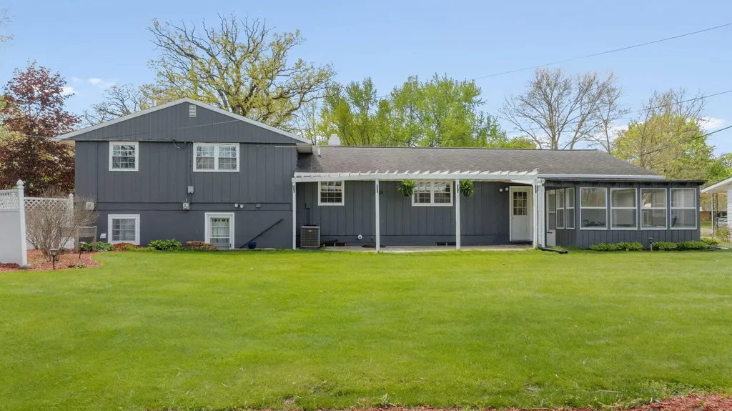 1409 Sioux Trail Niles City MI 49120