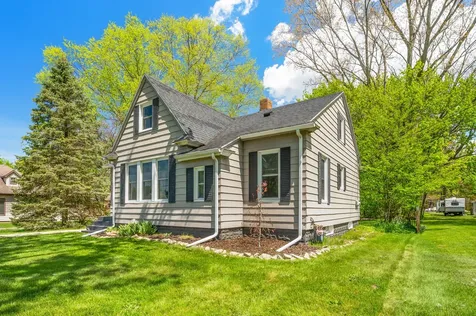 10497 California Road Lake Charter Township MI 49106