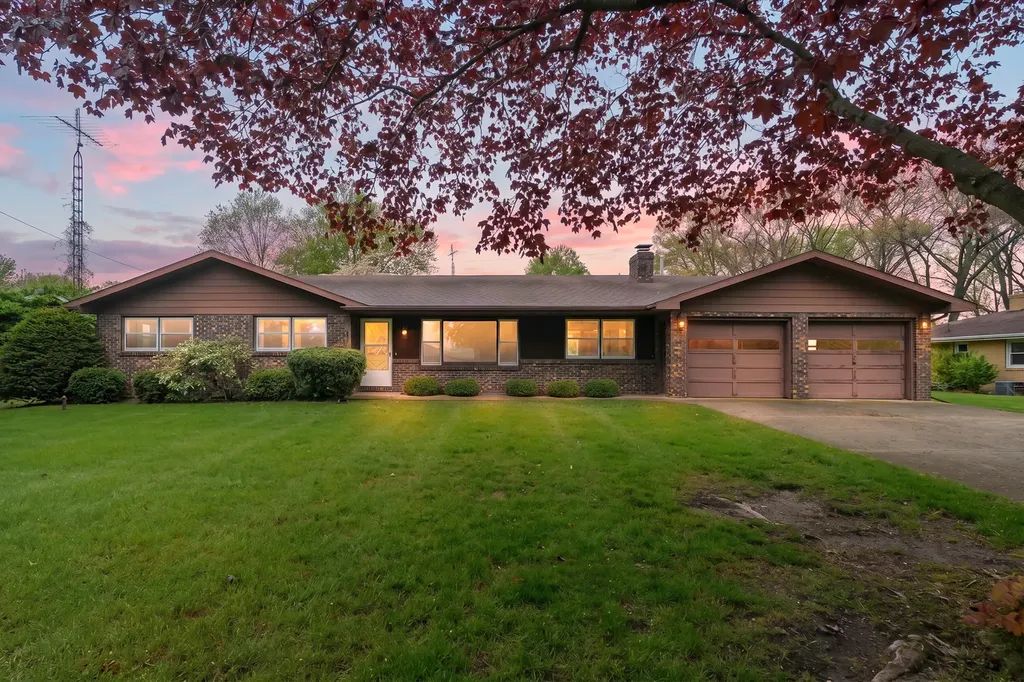 2286 Shiawasee Lane Lincoln Charter Township MI 49127
