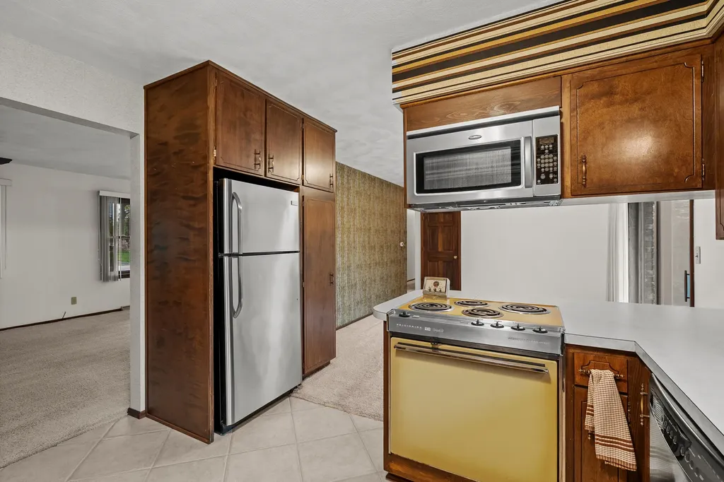 2286 Shiawasee Lane Lincoln Charter Township MI 49127