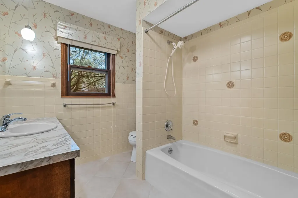2286 Shiawasee Lane Lincoln Charter Township MI 49127