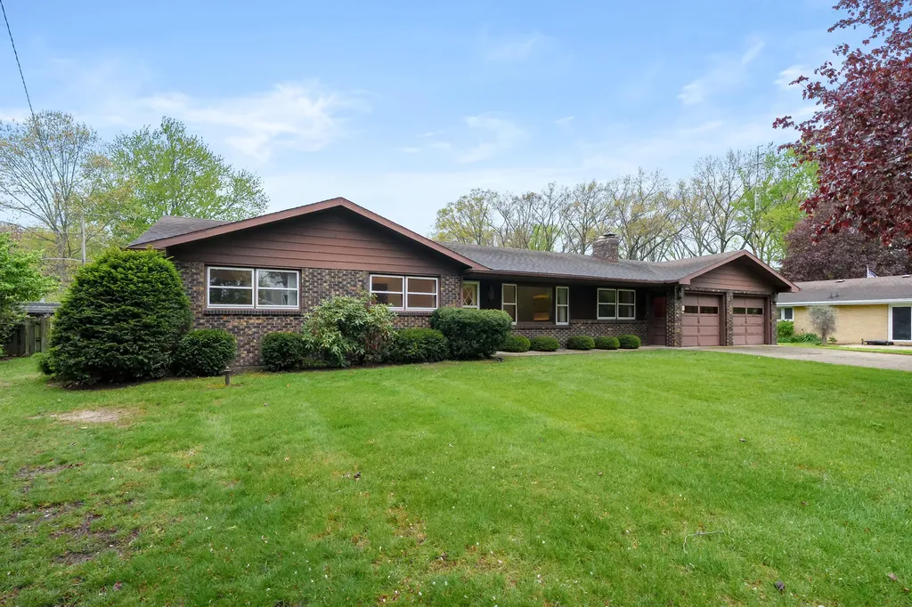2286 Shiawasee Lane Lincoln Charter Township MI 49127