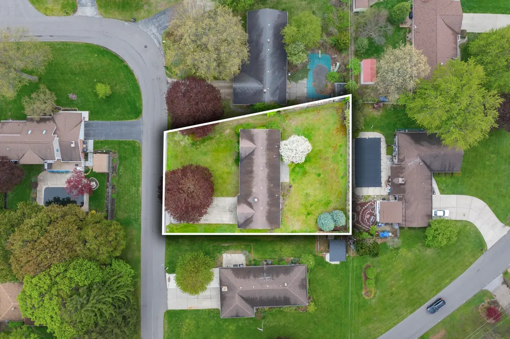 2286 Shiawasee Lane Lincoln Charter Township MI 49127