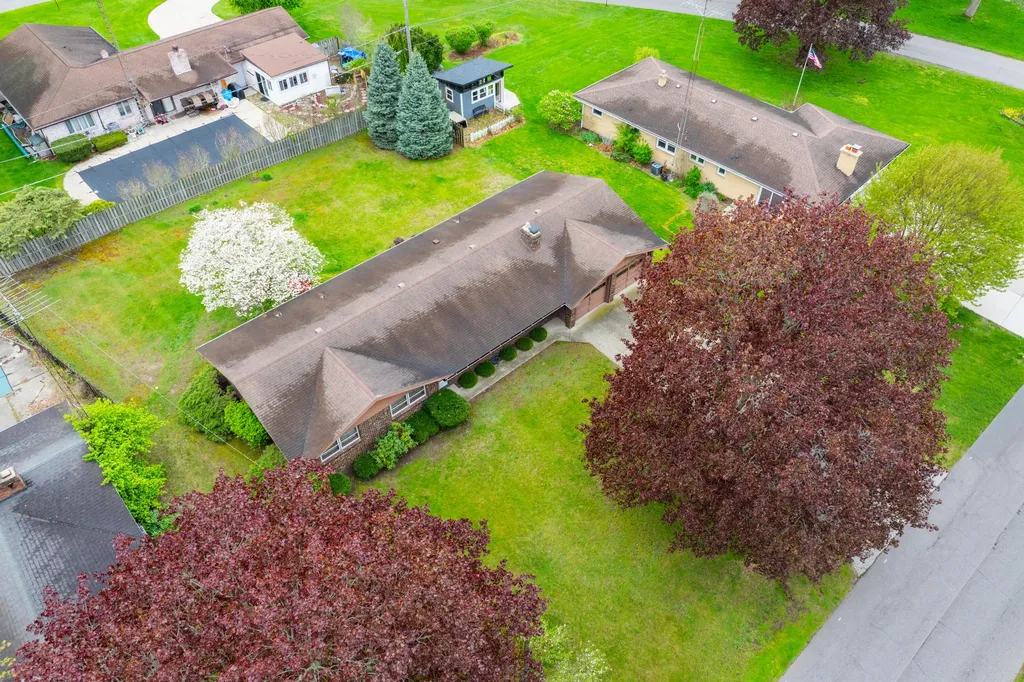 2286 Shiawasee Lane Lincoln Charter Township MI 49127