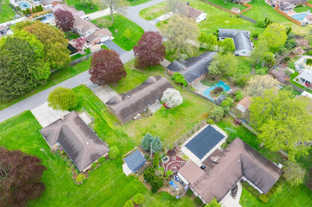 2286 Shiawasee Lane Lincoln Charter Township MI 49127