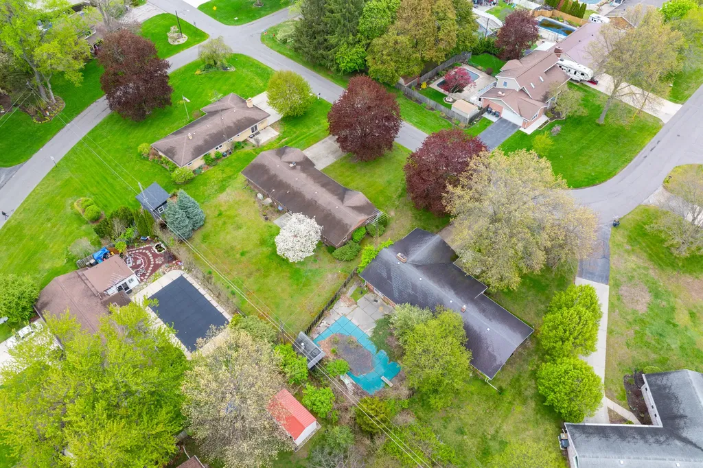 2286 Shiawasee Lane Lincoln Charter Township MI 49127