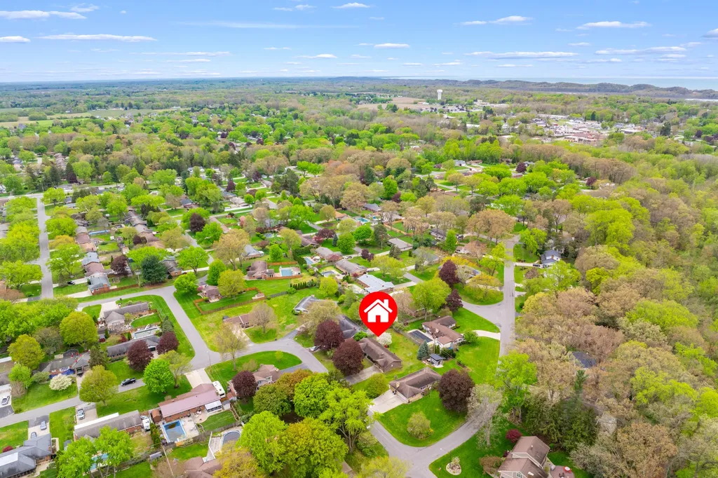 2286 Shiawasee Lane Lincoln Charter Township MI 49127